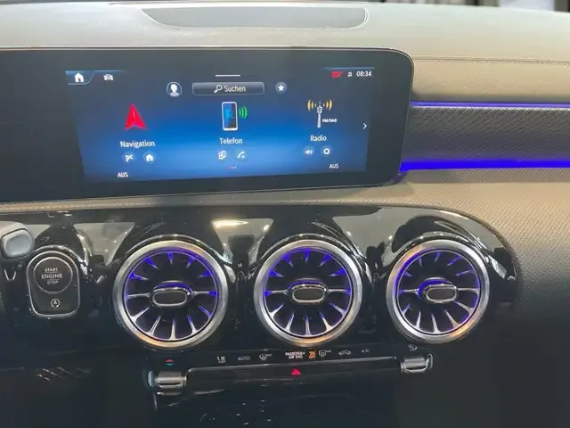 Mercedes-Benz CLA 180