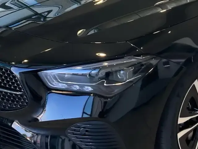 Mercedes-Benz CLA 180