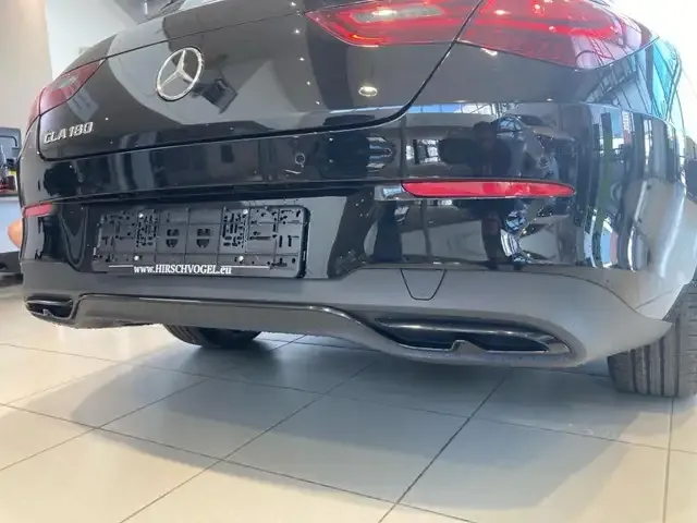 Mercedes-Benz CLA 180