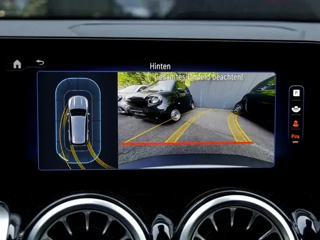 Mercedes-Benz EQB 350