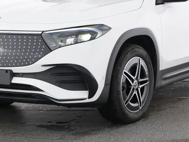 Mercedes-Benz EQB 350