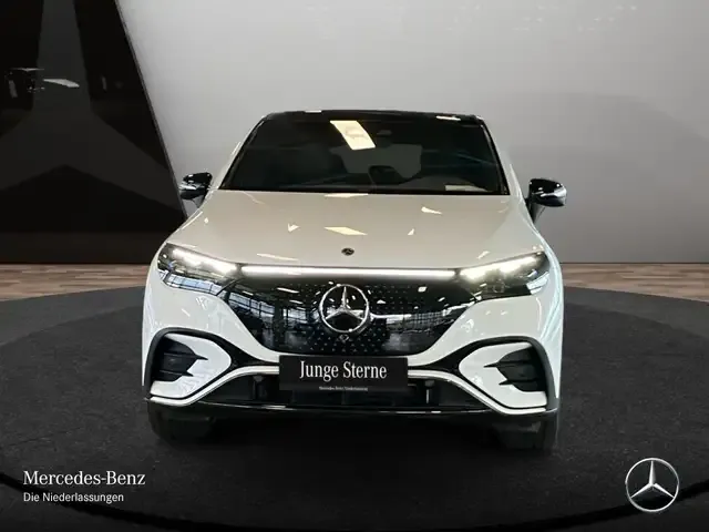 Mercedes-Benz EQE SUV