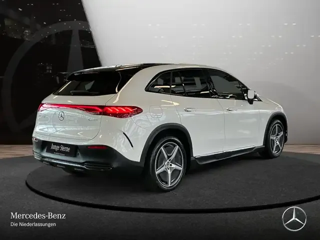 Mercedes-Benz EQE SUV