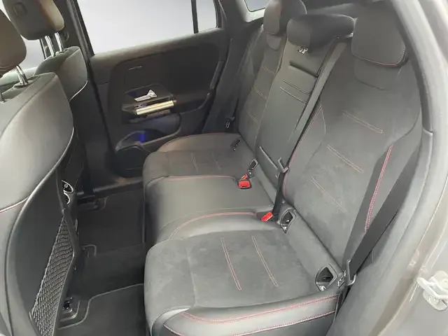 Mercedes-Benz EQA 300