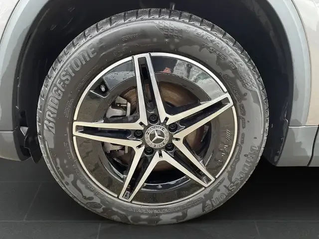 Mercedes-Benz EQA 300