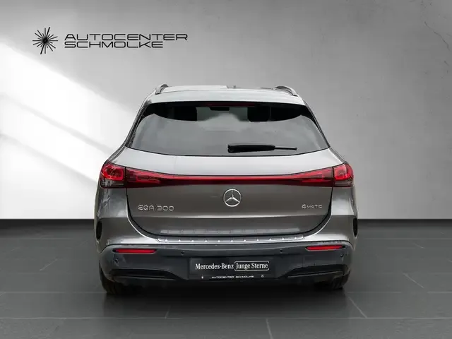 Mercedes-Benz EQA 300