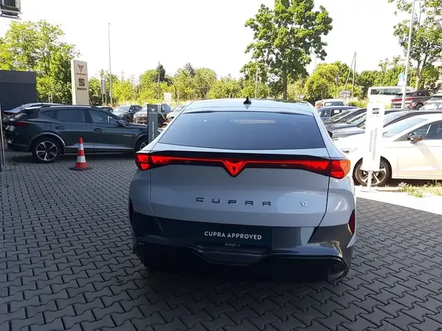 CUPRA Tavascan
