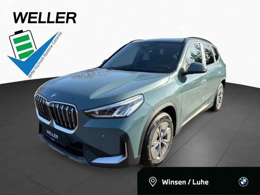 BMW iX1