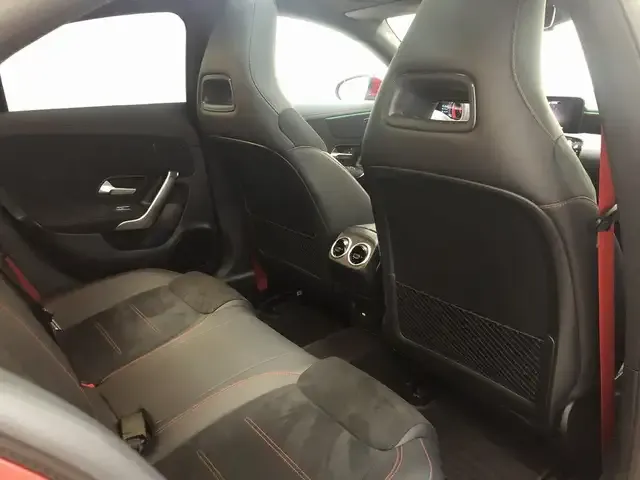 Mercedes-Benz CLA 35 AMG