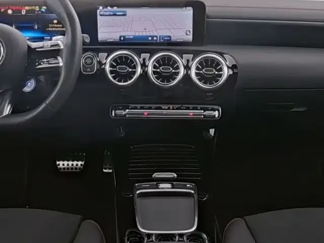 Mercedes-Benz CLA 35 AMG