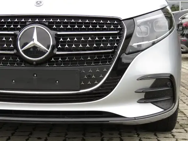 Mercedes-Benz V 250