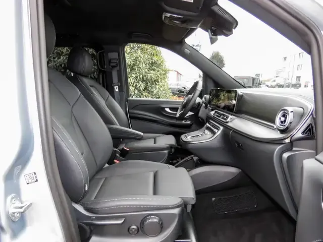 Mercedes-Benz V 250