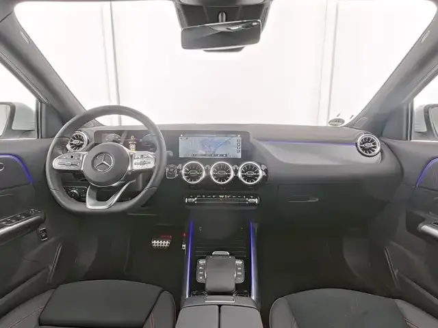 Mercedes-Benz EQA 300