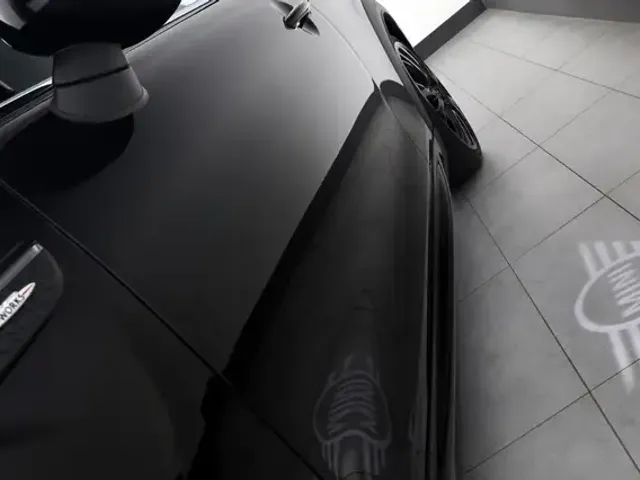 MINI John Cooper Works Cabrio