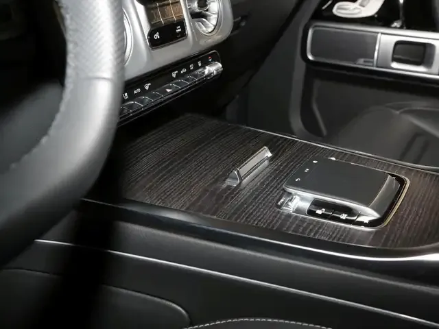 Mercedes-Benz G 500