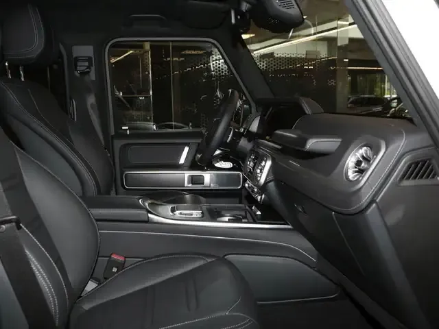 Mercedes-Benz G 500