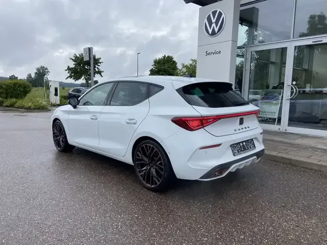 CUPRA Leon