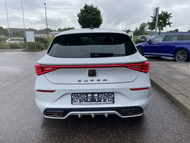 CUPRA Leon
