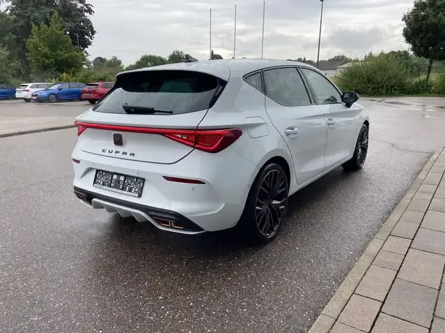 CUPRA Leon