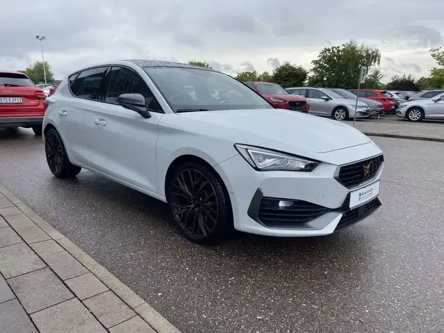 CUPRA Leon