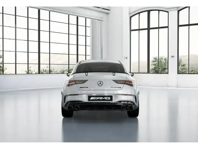Mercedes-Benz CLA 45 AMG