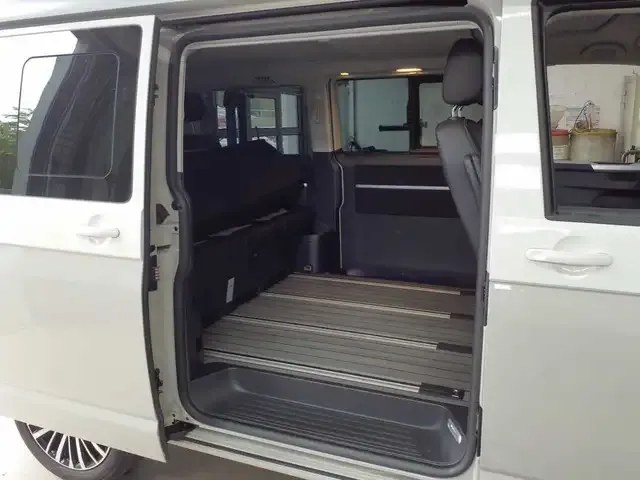 Volkswagen T6.1 California