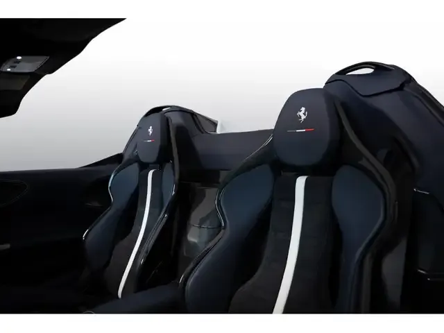 Ferrari SF90 Spider