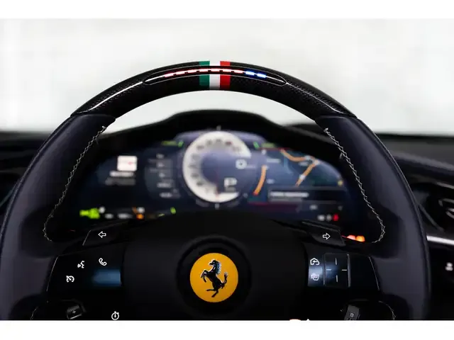 Ferrari SF90 Spider