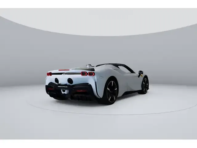 Ferrari SF90 Spider