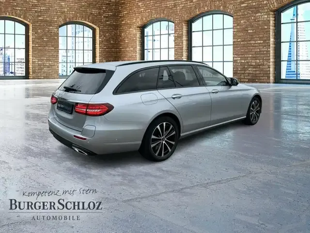 Mercedes-Benz E 300