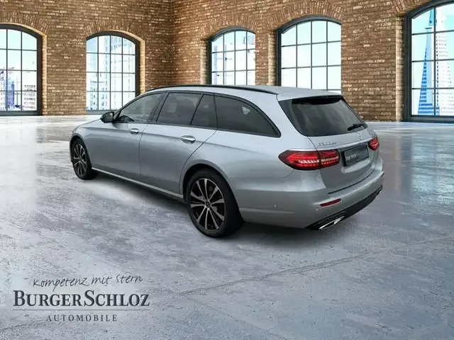 Mercedes-Benz E 300