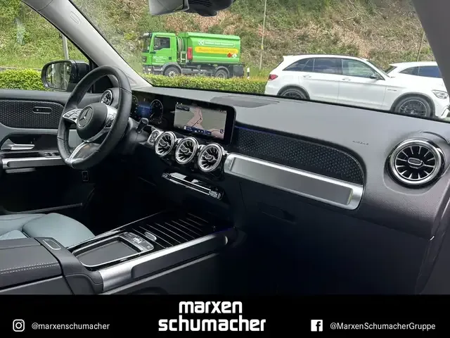 Mercedes-Benz GLB 250