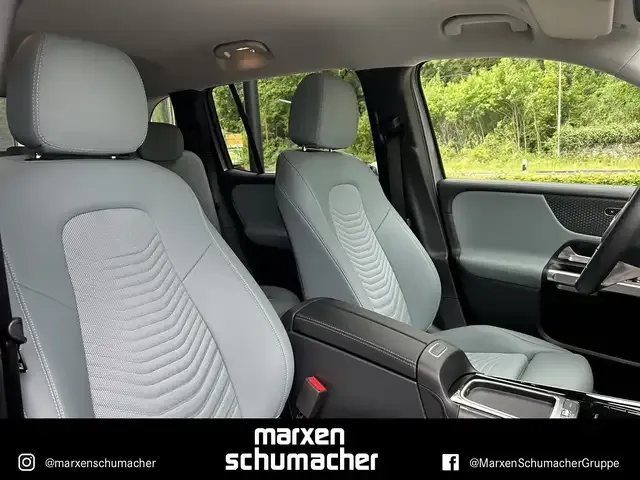 Mercedes-Benz GLB 250
