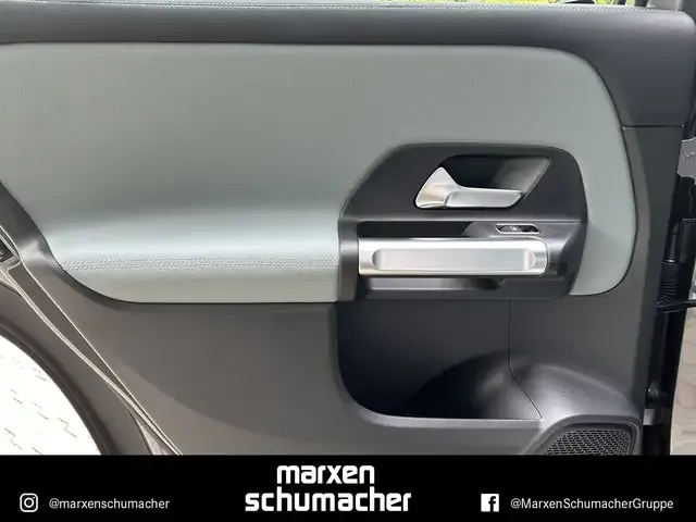 Mercedes-Benz GLB 250