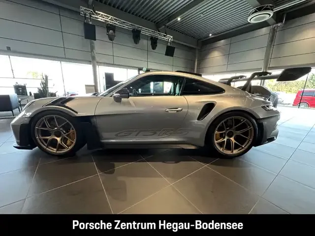 Porsche 992