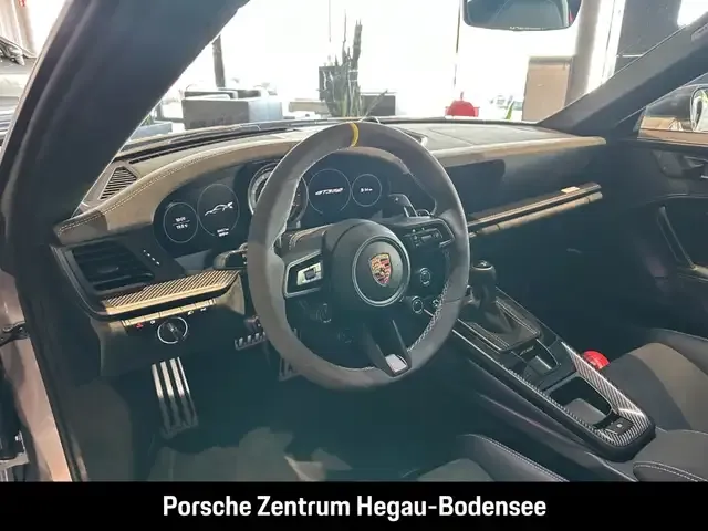 Porsche 992