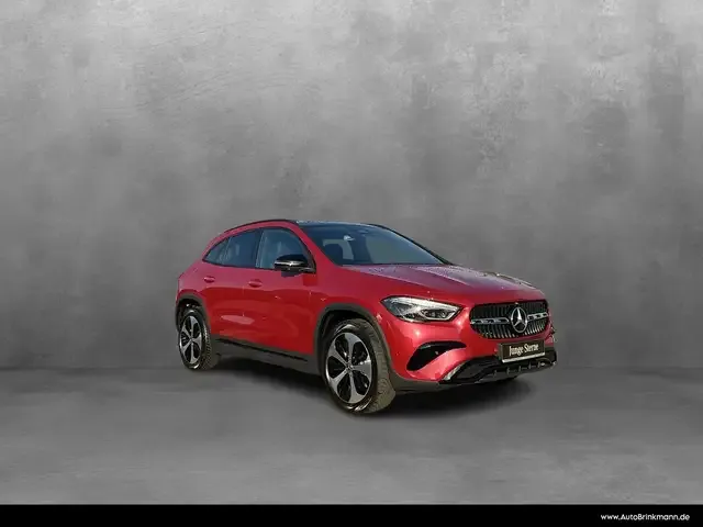 Mercedes-Benz GLA 200