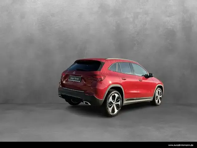 Mercedes-Benz GLA 200