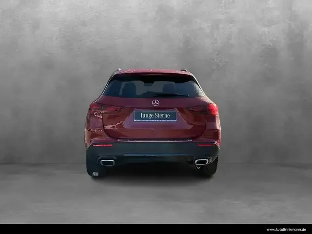 Mercedes-Benz GLA 200