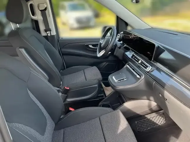Mercedes-Benz EQV 300