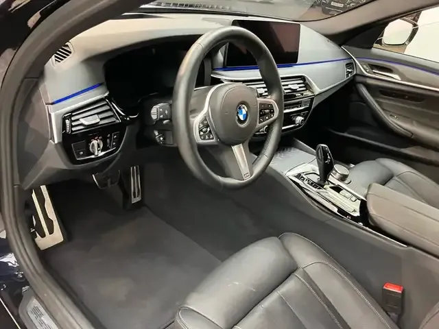 BMW 530