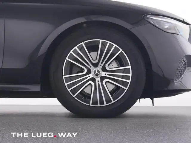 Mercedes-Benz E 200