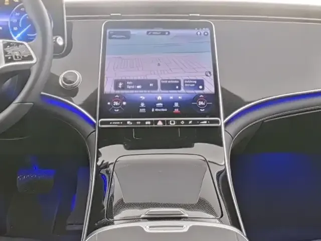 Mercedes-Benz EQE 300