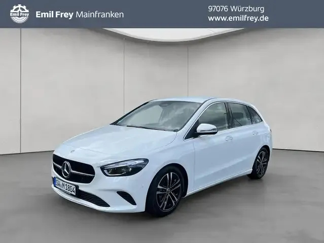 Mercedes-Benz B 180