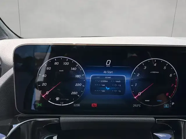 Mercedes-Benz B 180