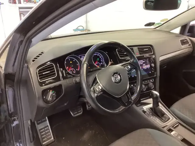 Volkswagen Golf Variant