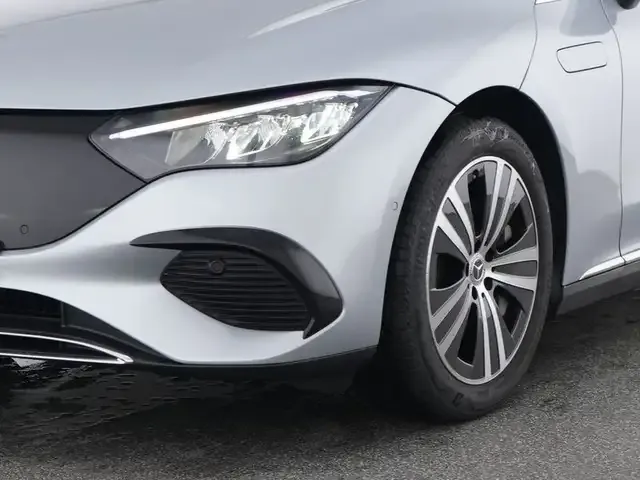 Mercedes-Benz EQE 350