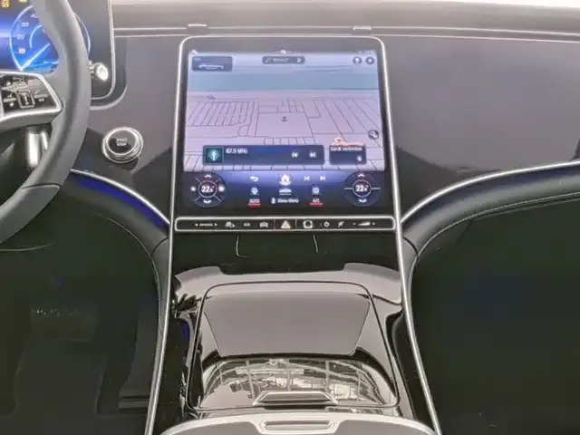 Mercedes-Benz EQE 350