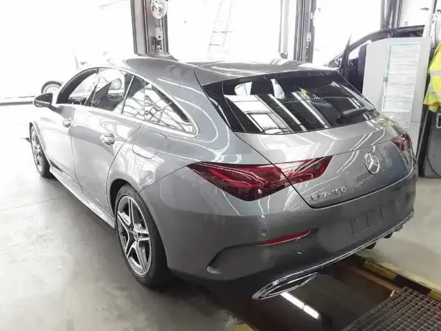 Mercedes-Benz CLA 180