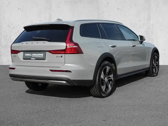 Volvo V60 Cross Country